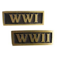 WWI WWII metal badges collectible